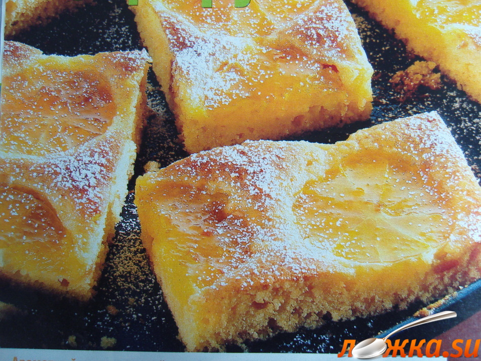 Слоеное тесто апельсин. Пирог с апельсинами. Апельсиновый пирог. Пирог с апельсинами в духовке. Воздушный пирог с апельсинами.