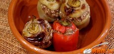 Перцы, фаршированные бараниной и рисом