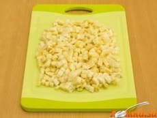 Шоколадные блинчики с бананами и орехами