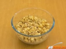 Шоколадные блинчики с бананами и орехами