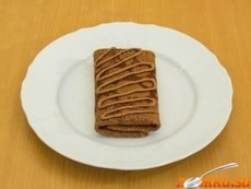 Шоколадные блинчики с бананами и орехами