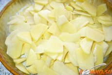 Свинина с картофелем по-французски в духовке
