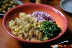 Картофельный салат с оливками