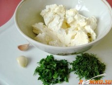 Канапе с огурцом на шпажках